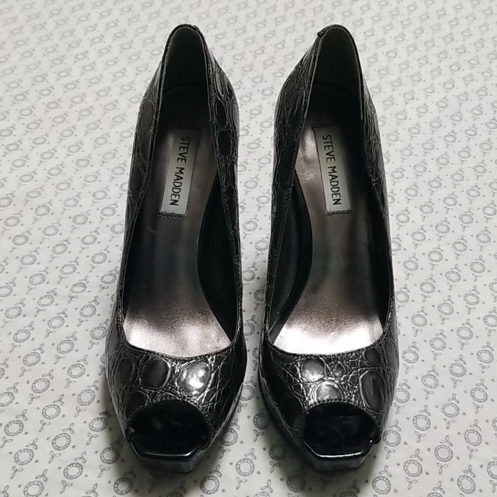 Steve Madden Grey Snake Skin Platform Heels